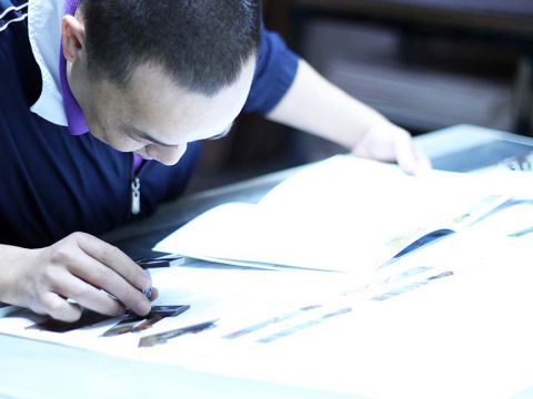 What is a press check? Most offset printing presses function similarly, but the quality of the final product depends on a number of factors – perhaps most importantly, a certified team of press operators and quality control specialists. Most printing...